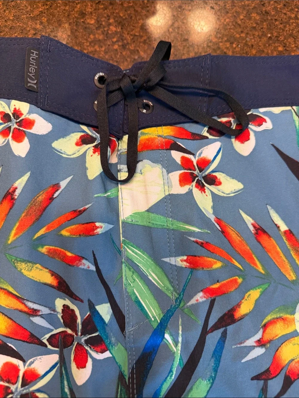 Hurley Men's Blue Tropical Floral Swim Trunks 34